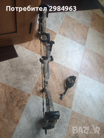 Продавам лък HOYT POWER MAX, снимка 3 - Лъкове и арбалети - 53082623