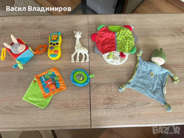 Лот от играчки 