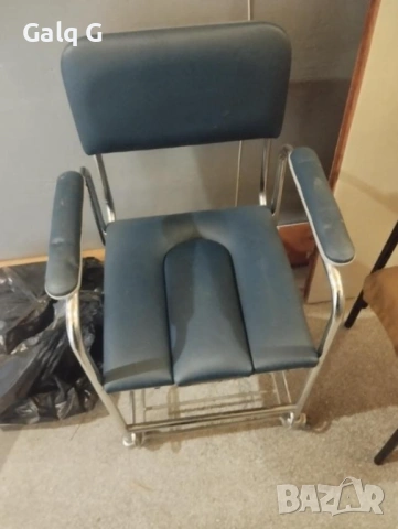 Хигиенен стол за хора в неравностойно положение , снимка 2 - Столове - 53017455