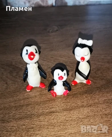 Ретро фигурки семейство пингвини