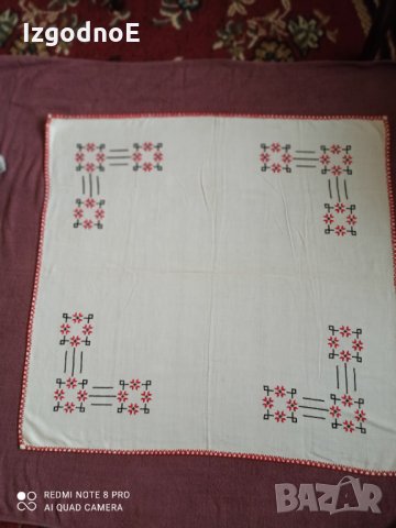 Ръчно бродирано каре, много старо, снимка 5 - Други - 35128708