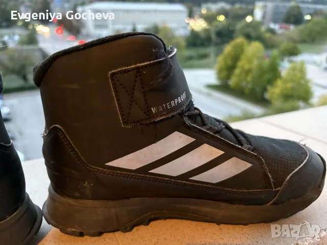 ботуши Adidas 36.5 номер за момче, снимка 3 - Детски боти и ботуши - 56523495