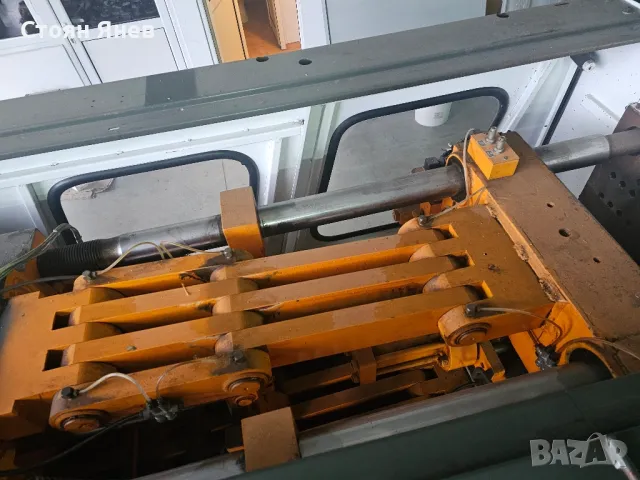 Шприц за пластмаса - 100 тонен, снимка 9 - Други машини и части - 47957225