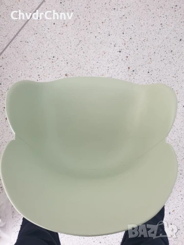2бр съвременни италиански дизайнерски пластмасови столове с подлакътници GIA, снимка 4 - Столове - 49028973