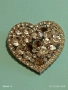 Винтидж брошка във формата на сърце инкрустирана с прозрачни и опушени кристали 52174, снимка 6