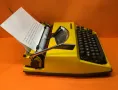 Пишеща Машина TRIUMPH TIPPA обслужена Латиница Qwertz Топ Състояние, снимка 4