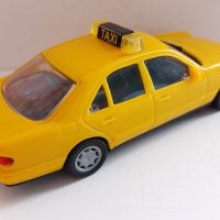 Пластмасова количка Mercedes Benz Taxi, снимка 4 - Колекции - 42064455