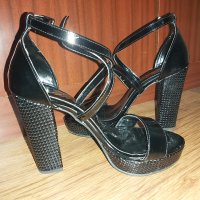 Дамски стилни сандали на ток, снимка 1 - Сандали - 31889197