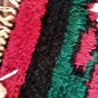 Продавам ръчно тъкан килим тип персийски, снимка 2 - Килими - 34322842