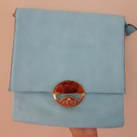 Светло синя чанта плик , снимка 1 - Чанти - 25345767