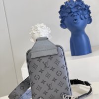 Чанта-раничка LOUIS VUITTON (13*21*5cm) - реплика, снимка 5 - Чанти - 37100267