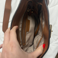 Michael Kors чанта за през рамото, снимка 3 - Чанти - 44809018