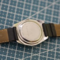 Немски мъжки кварцов часовник "Юнгханс", снимка 8 - Антикварни и старинни предмети - 29593171