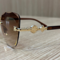 Кафеви стъкла златни елементи Слънчеви очила LV, снимка 2 - Слънчеви и диоптрични очила - 44529843