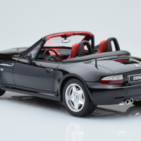 BMW Z3 M Roadster 1999 - мащаб 1:18 на OTTOMobil моделът е нов в кутия, снимка 4 - Колекции - 44509324