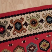 Чипровски килим, снимка 2 - Килими - 42361878