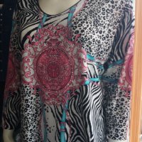 ИЗКЛЮЧИТЕЛНО КРАСИВА блуза с пейсли принт и сребристи камъчета , снимка 4 - Тениски - 40245400