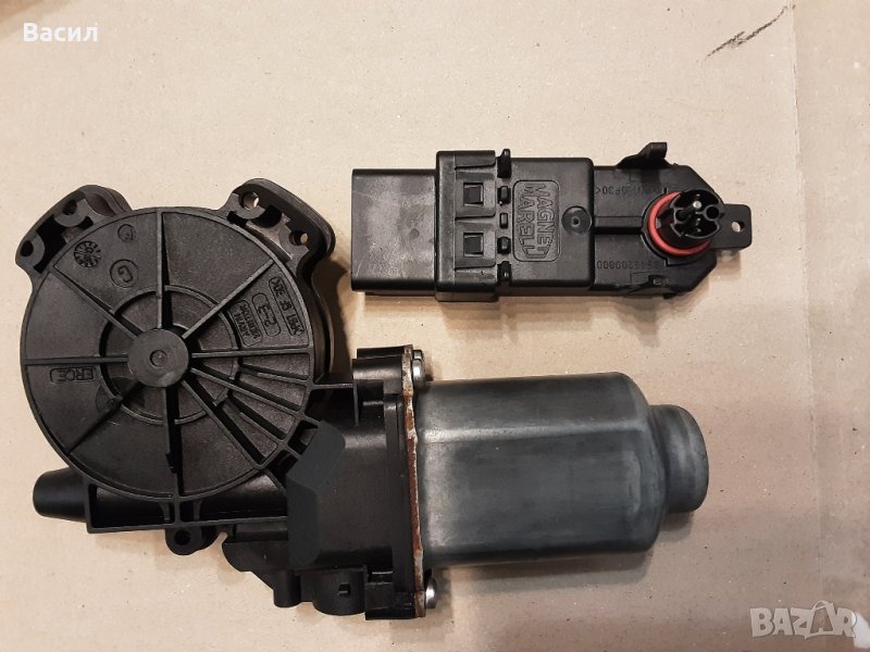Моторче и модул за стълкоповдигач Клио 3, снимка 1