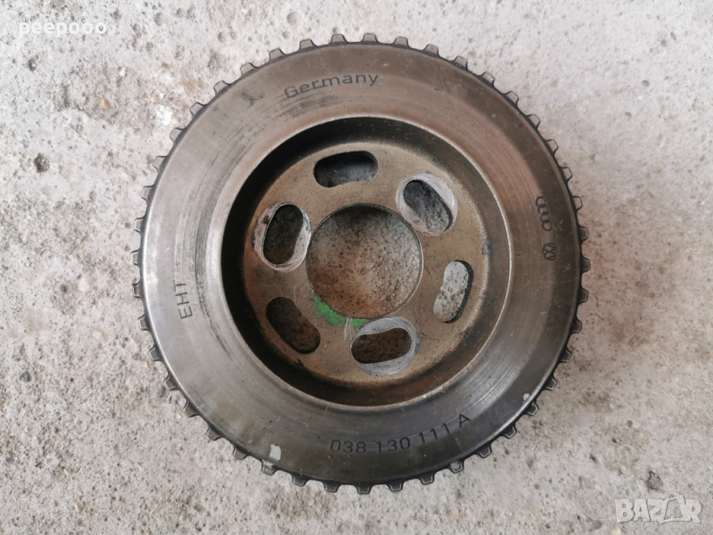Оригинално зъбно колело/шайба за Фолксваген Голф/Пасат 4 1.9тди /038 130 111 A/, снимка 1