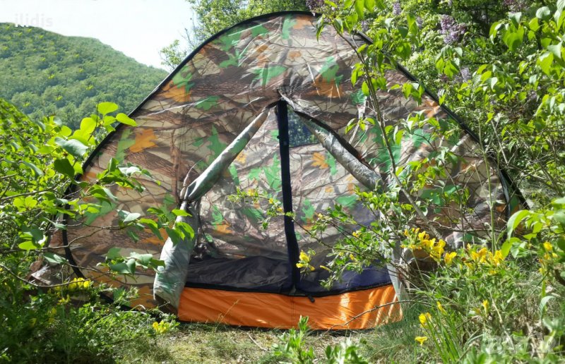 Саморазгъваща се палатка петместна 250х250х150см ( нова стока ), снимка 1