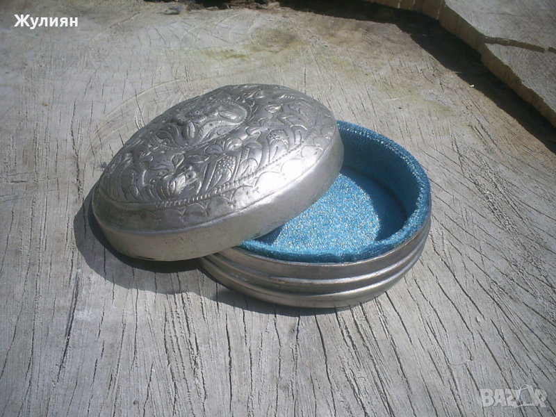 СТАРА ВЪЗРОЖДЕНСКА КУТИЙКА, снимка 1