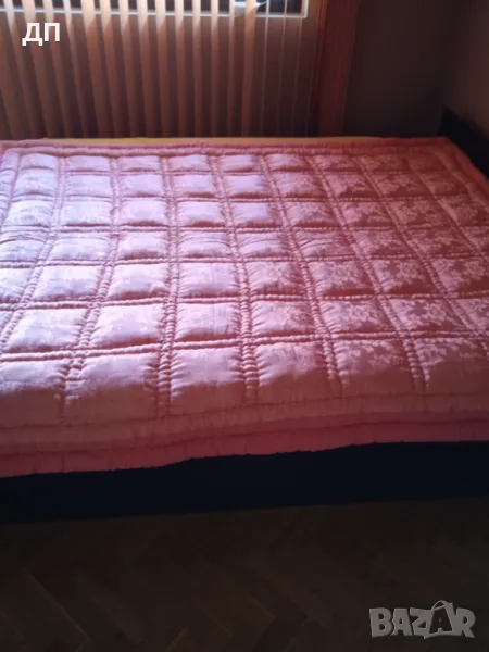 Копринени Юргани - Нови, снимка 1