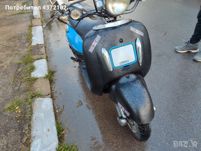 скутер, снимка 1