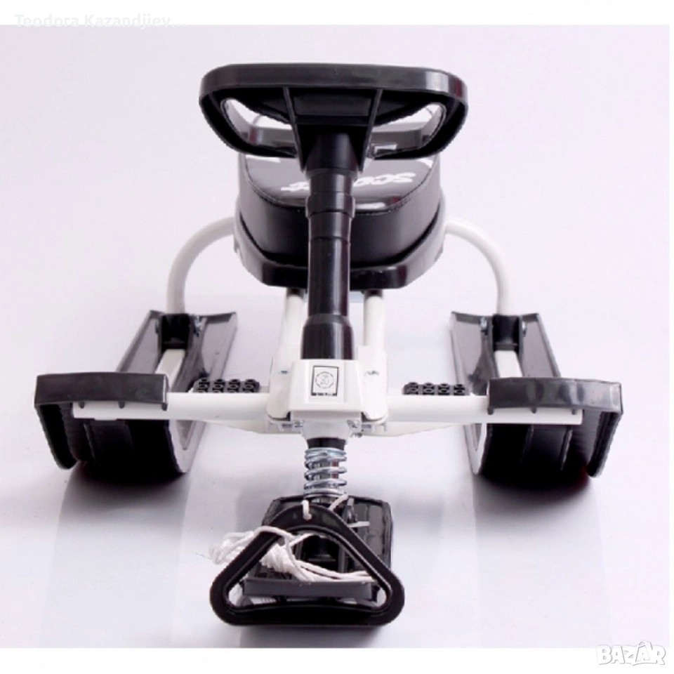 Зимна шейна с кормило, предни и задни ски и метална спирачка Mustang, снимка 1