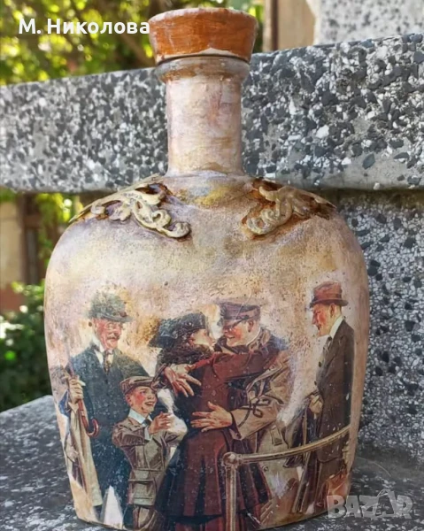 Винтидж ръчно декорирана празна бутилка, снимка 1
