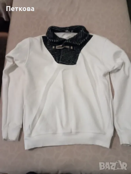 Нов ватиран суичър с ефектна яка и закопчаване , снимка 1