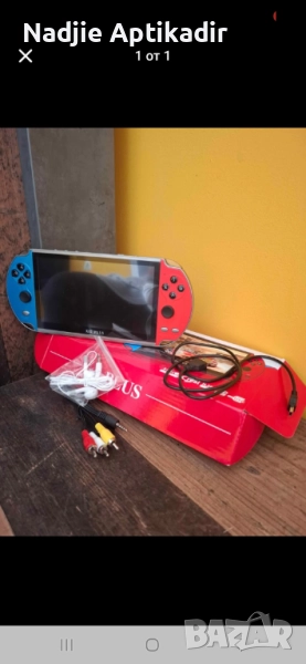 Игрова конзола - само за половин час е използвана. Има слушалки,зарядно и USB кабел за ТВ. X12 plus, снимка 1