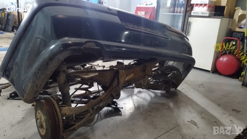 Зелена задна броня за Пежо 406 от Peugeot 406 Pejo основа, снимка 1