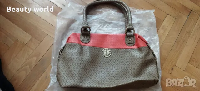 Нова чанта от avon, снимка 13 - Чанти - 49679992