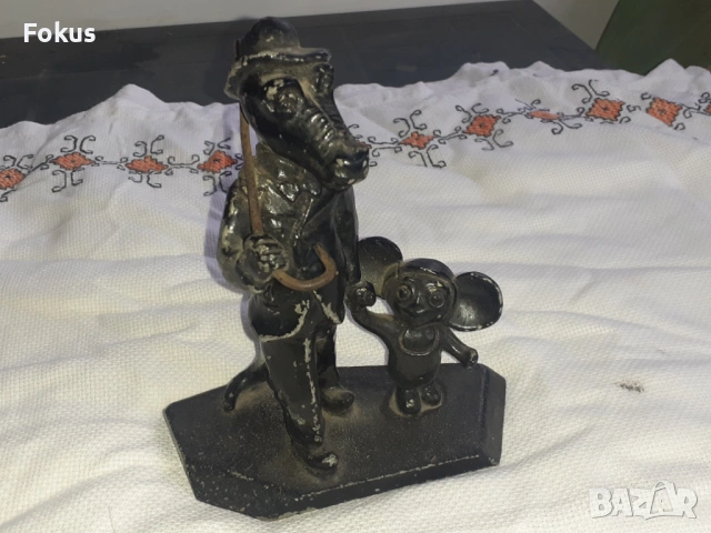Метална руска статуетка, фигура - крокодила Гена и Чебурашка, снимка 5 - Антикварни и старинни предмети - 53279704