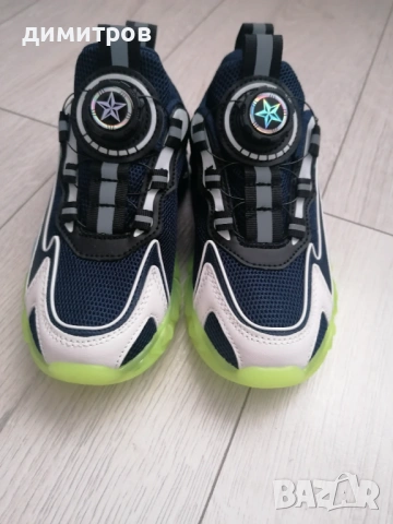 Детски маратонки с механизъм за закопчаване , снимка 4 - Детски маратонки - 54363847