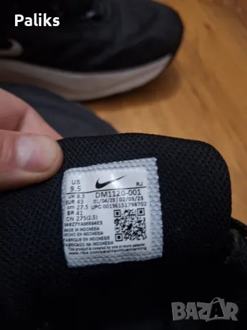 Оригинални маратонки NIKE, снимка 3 - Маратонки - 48323229