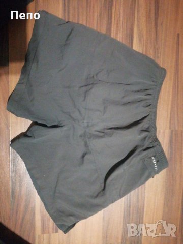 Гащи Nike , снимка 3 - Къси панталони и бермуди - 40531903