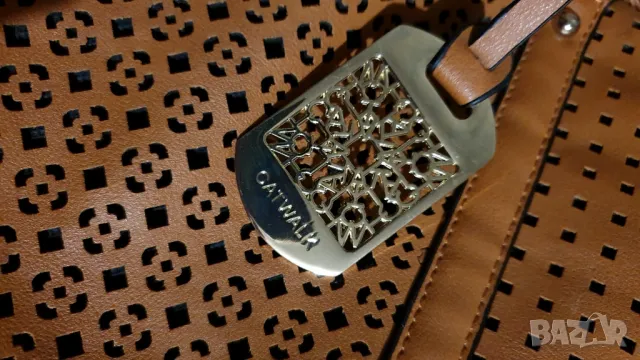 Дамска кожена чанта Catwalk , снимка 2 - Чанти - 49264590