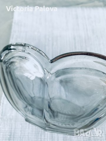 Две красиви стъклени купи , снимка 2 - Прибори за хранене, готвене и сервиране - 35213859