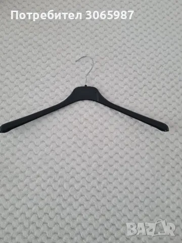 Пласмасови закачалки за дрехи с широко рамо, снимка 3 - Закачалки - 48740021