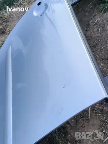 Задна дясна врата за Голф 5 Volkswagen Golf 5 LA7W, снимка 3 - Части - 56236976