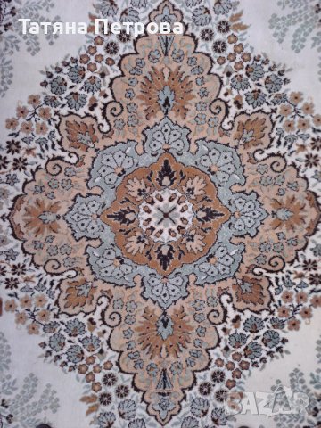 Персийски килим , снимка 2 - Килими - 42225232