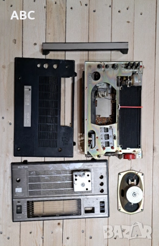 Радио Селена B216 за части