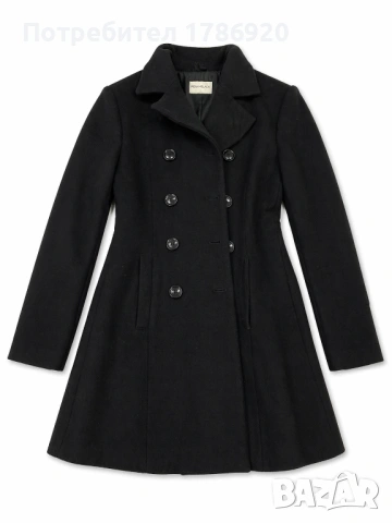 Черно класическо дамско палто с копчета