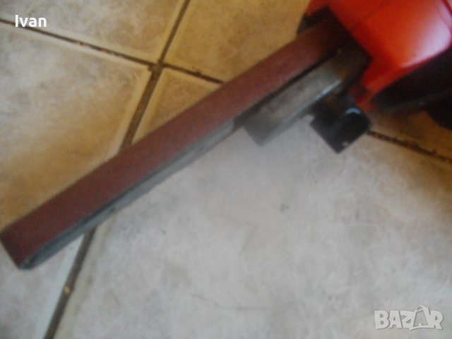 Black Decker KA293E-Английски Мини Лентов Шлайф-Ел.Пила-350 W-ОТЛИЧЕН-Шлайфане Труднодостъпни Места, снимка 5 - Други инструменти - 42444011