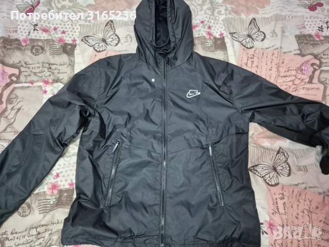 Нова ветровка Nike
