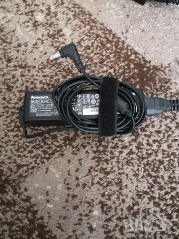 Зарядно за лаптоп Lenovo , снимка 4 - Кабели и адаптери - 35610897