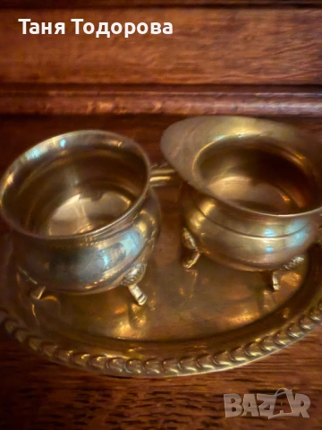 Бронзово подносче с каничка и захарничка , снимка 3 - Антикварни и старинни предмети - 54067634