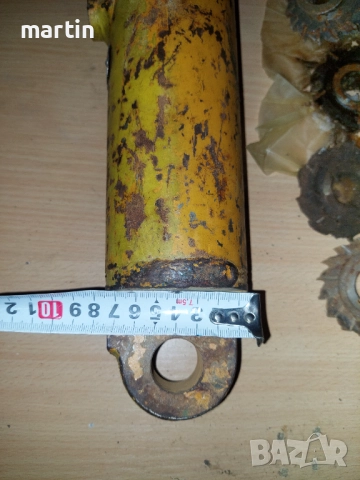 Хидравлична бутилка за мотокар, снимка 2 - Индустриална техника - 52313639