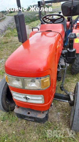 трактор Уейтцо ТУ-180